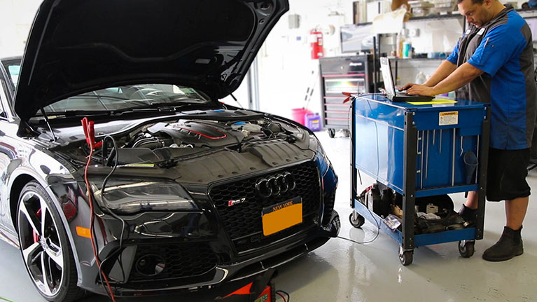 Audi Repair & Service in Brooklyn | MINHS Automotive